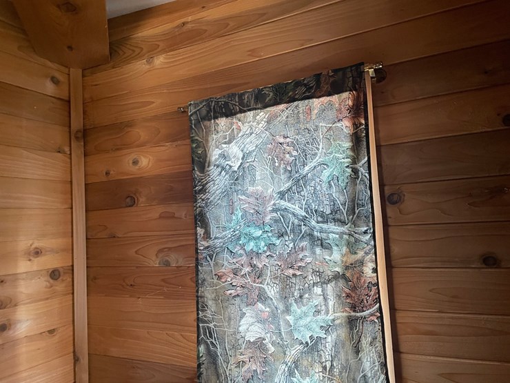 #5838-•-2013-ice-castle-ice-house-(sells-with-paperwork-to-obtain-title)-image-44