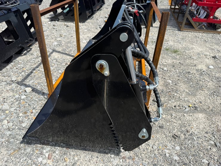 #2007-•-unused-future-kh72-72"-skid-steer-4-in-1-bucket-fdkhd2603203-inv#49447-image-11