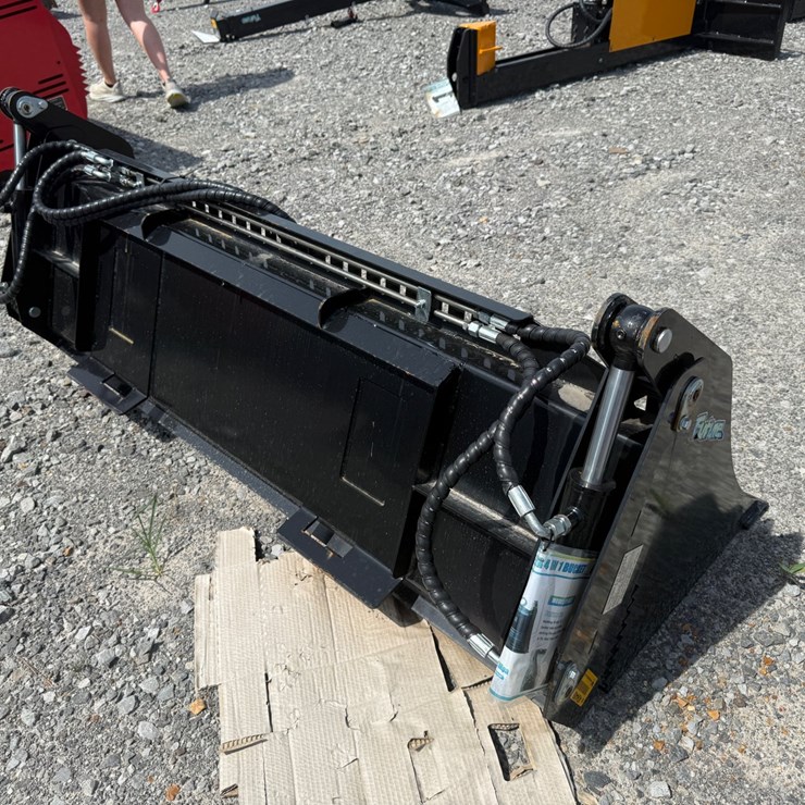 #2012 • Unused Future KH72 72" Skid Steer 4-in-1 Bucket FDKHD2603201 INV#49448