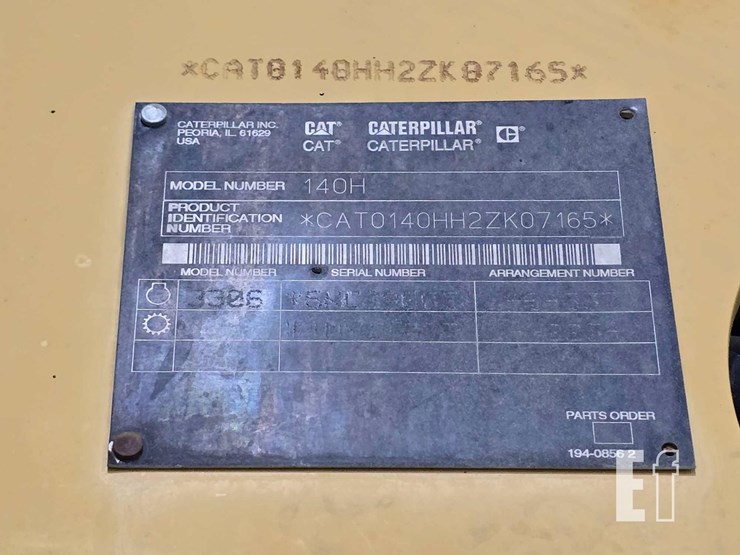 2001-caterpillar-140h-image-34