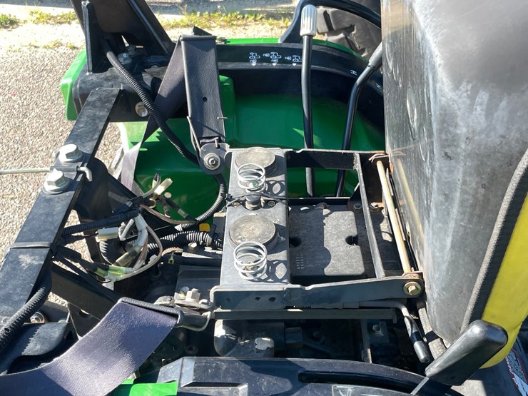 john-deere-4010-image-15