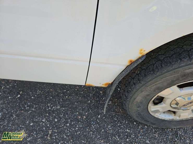 2013-ford-f150-image-40