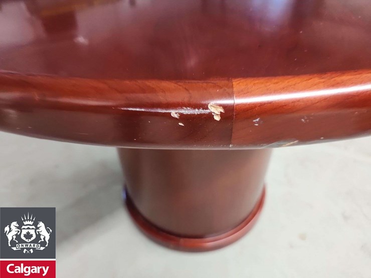 round-wooden-table-image-3