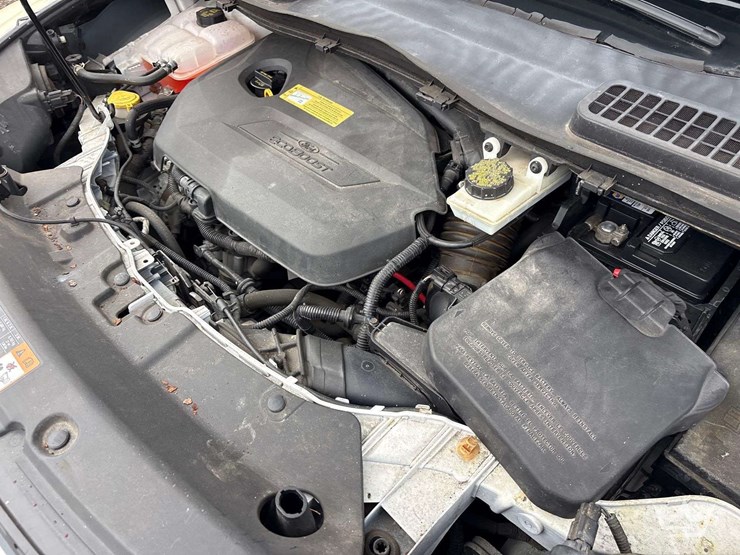 2013-ford-escape-image-19