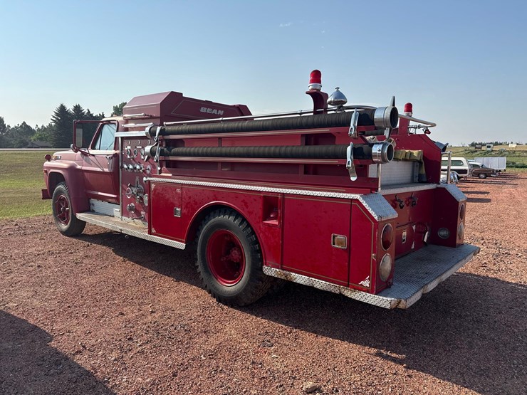 1970-ford-fire-truck-image-3