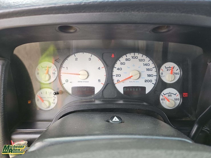 2004-dodge-ram-2500-image-19