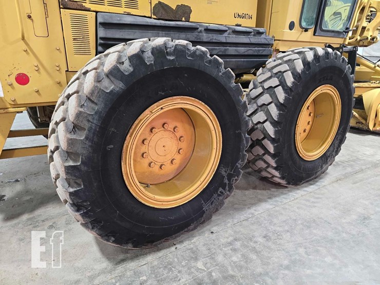 2006-caterpillar-140h-image-30