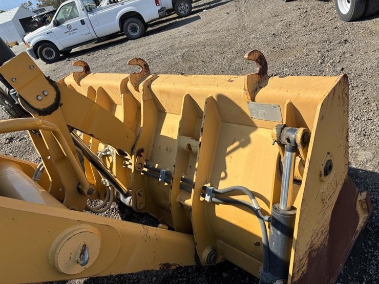 2008-caterpillar-430e-image-9