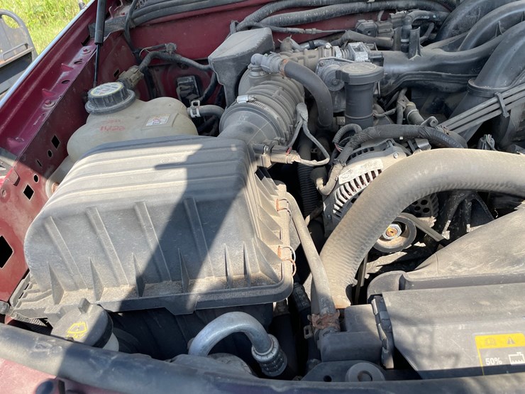 2005-ford-explorer-image-28