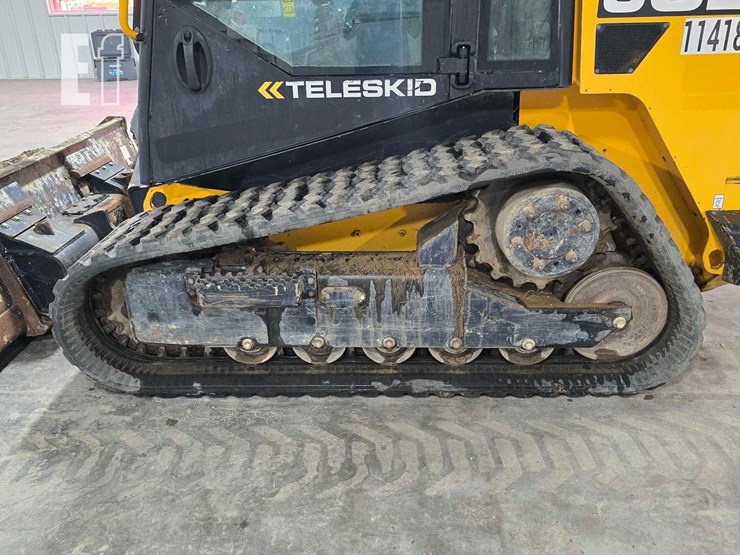 2022-jcb-3ts-8t-image-21