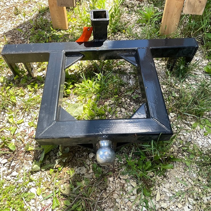 #3336 • 3 Point Universal Plate