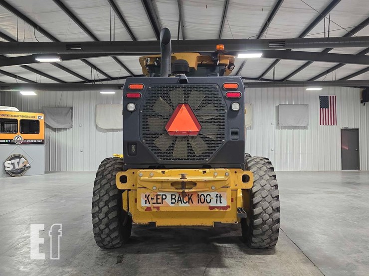 2016-deere-670g-image-8