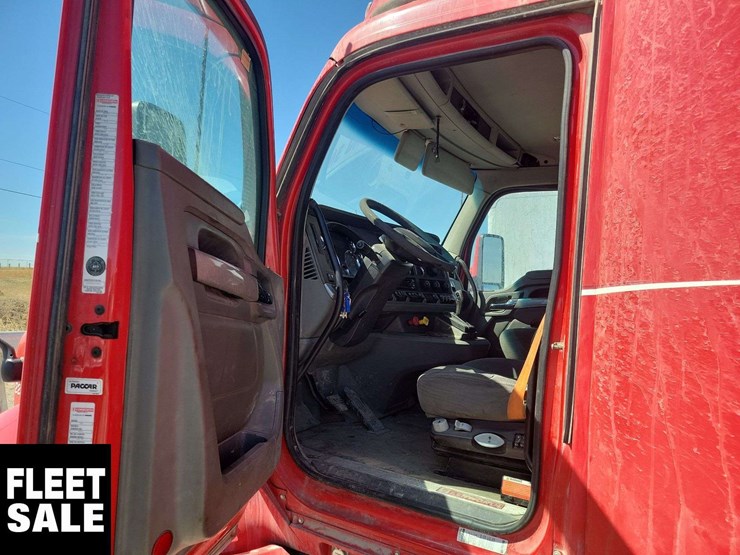 2018-kenworth-t680-image-15
