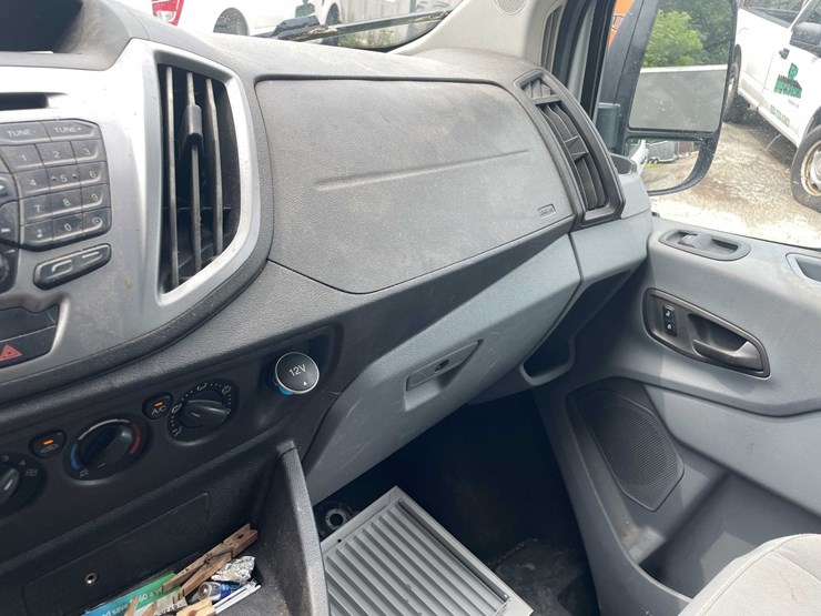 2018-ford-transit-image-52