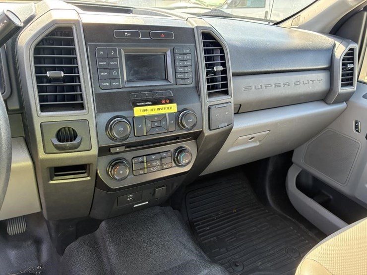 2017-ford-f250-xl-image-17