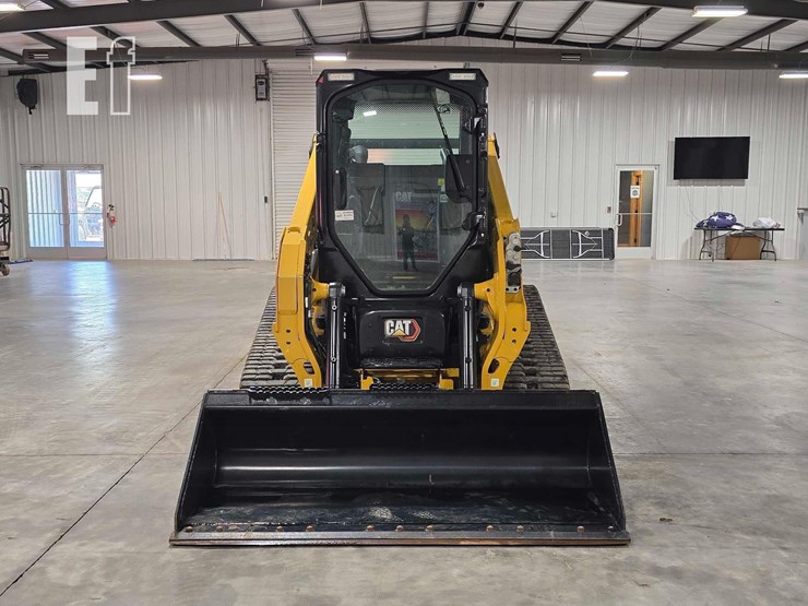 2025-caterpillar-255-image-7