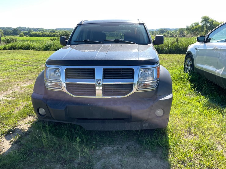 2007-dodge-nitro-image-2