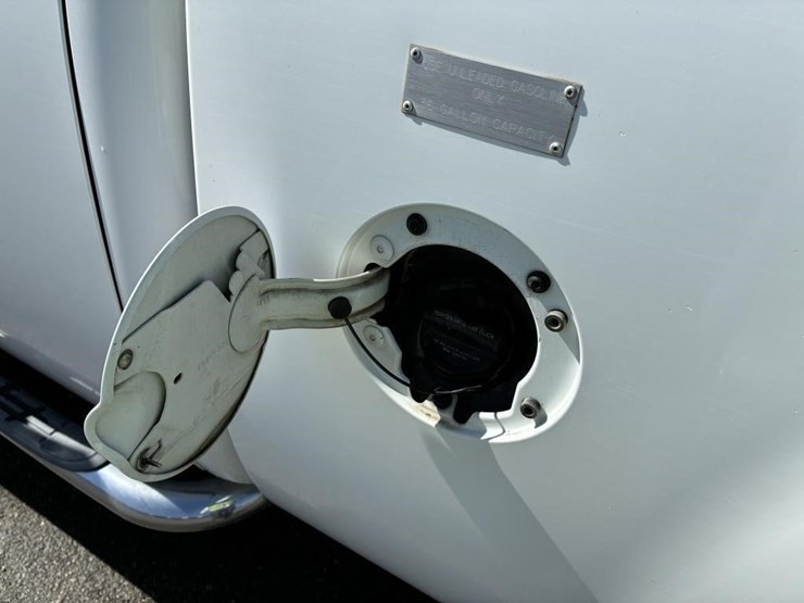 2012-gmc-sierra-2500-image-9