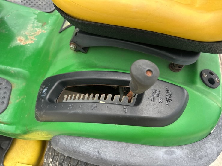 john-deere-la140-image-14