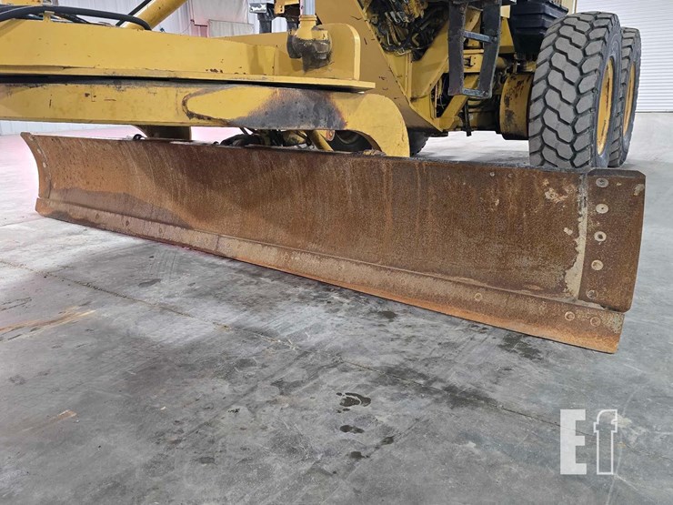 2004-caterpillar-140h-image-9