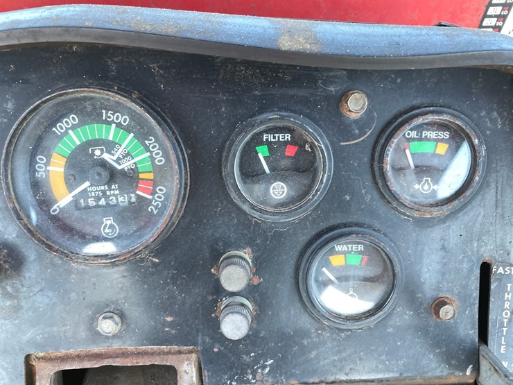 massey-ferguson-1085-image-43