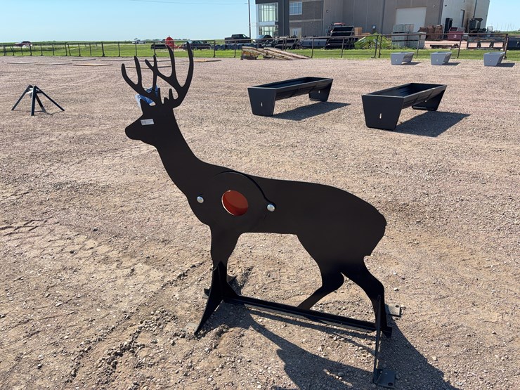 ar500-steel-deer-shooting-target-with-heart-flapper-image-1