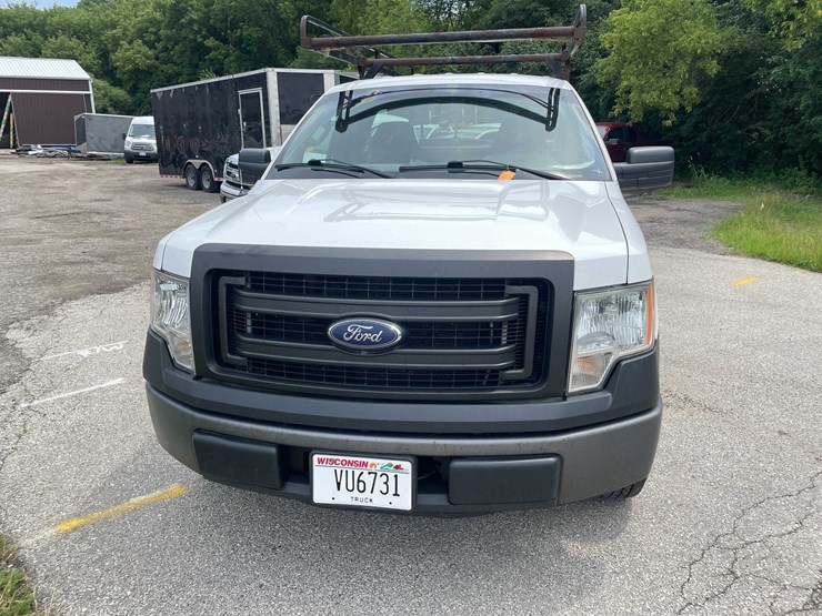2014-ford-f150-xl-image-2