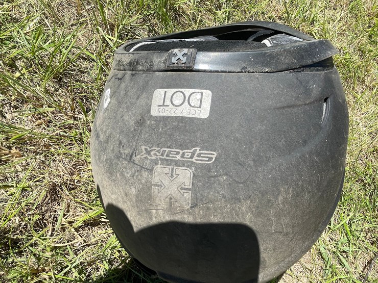 #3234-•-(2)-helmets-image-20