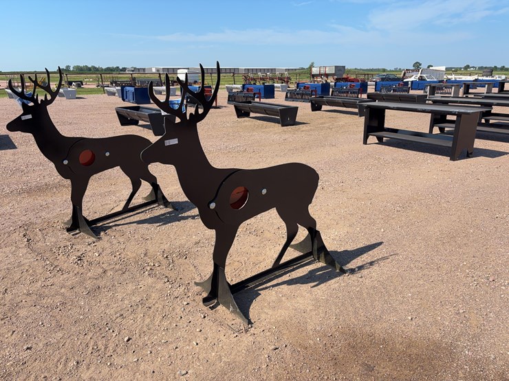 ar500-steel-deer-shooting-target-with-heart-flapper-image-4