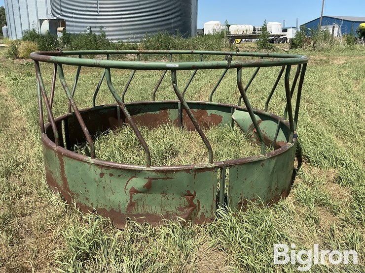 round-bale-feeder-image-1