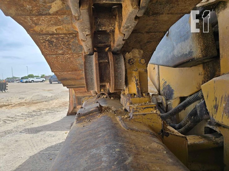 caterpillar-d6-lgp-image-33
