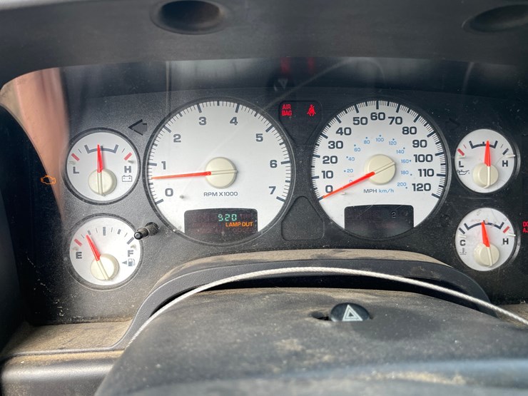 2003-dodge-2500-image-34