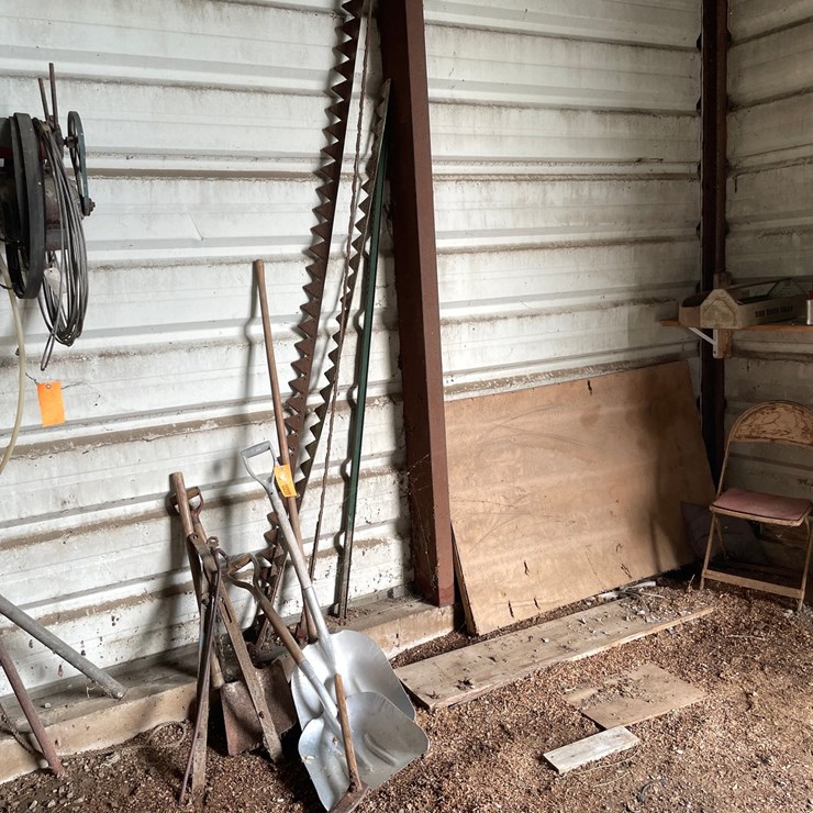 #2286 • Handled Tools