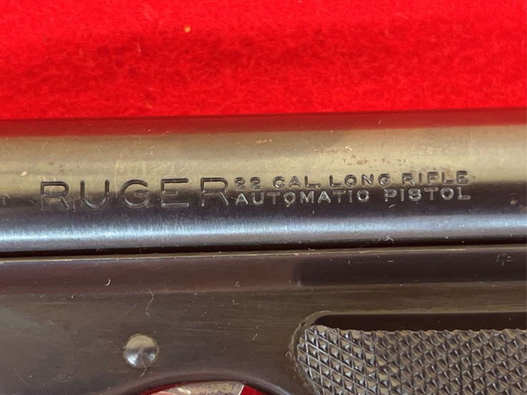 ruger-mark-1-standard-.22-lr-semiauto-pistol-image-11
