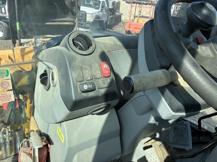 2008-caterpillar-430e-image-29