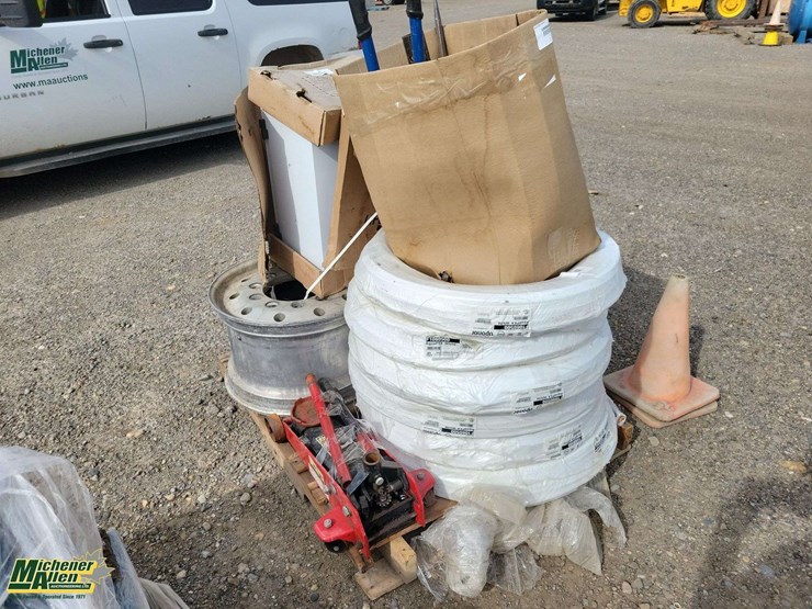 pallet-of-2-rims,6-bundle-of-uponor-aquapexwhite-,lifebreath-hrv-air-exchange-(heater)-,jack,bolt-cu-image-5