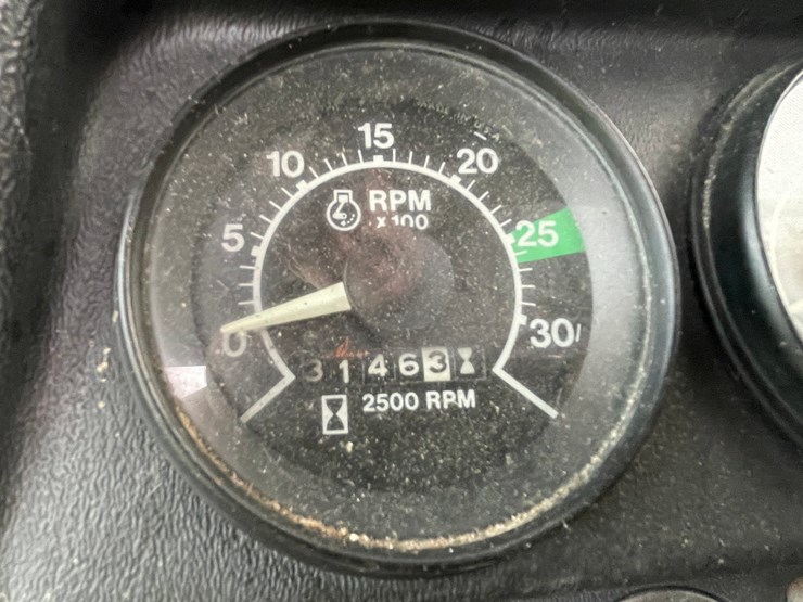 john-deere-4420-image-61
