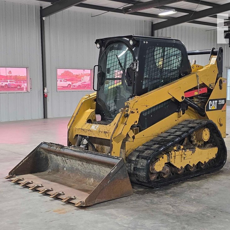 2015 CATERPILLAR 259D
