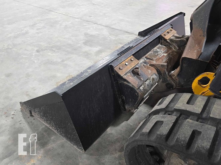 2021-jcb-3ts-8t-image-12