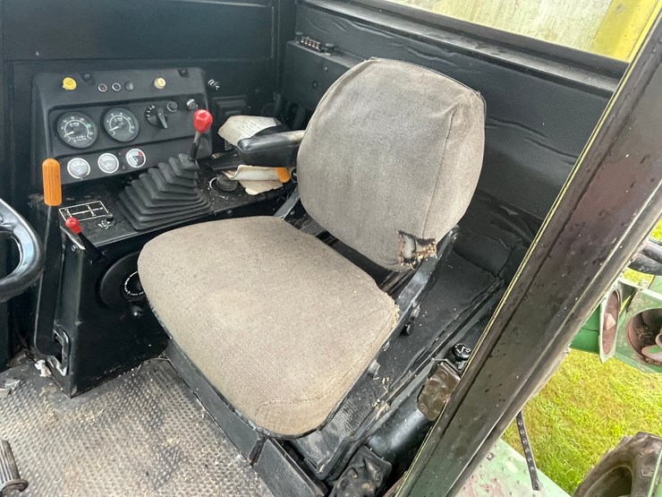 john-deere-4420-image-39