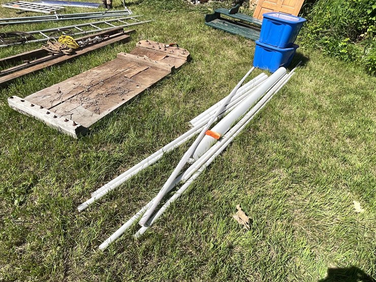 #3224-•-tractor-parts,-trailer-tie-downs,-and-various-pvc-pipe-image-20