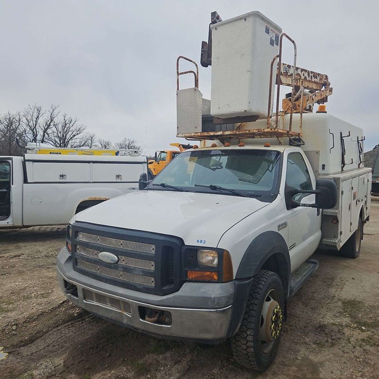 2006 FORD F550