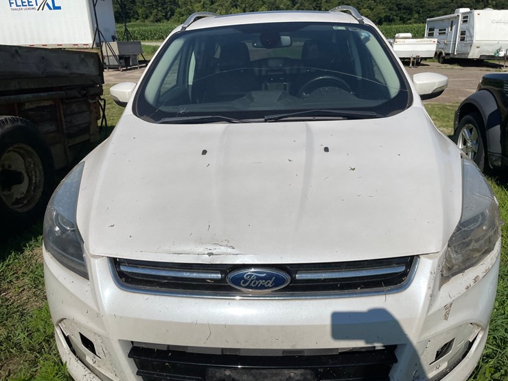 2014-ford-escape-titanium-image-13