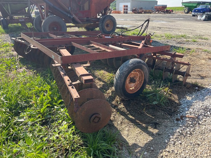 case-ih-370-image-4