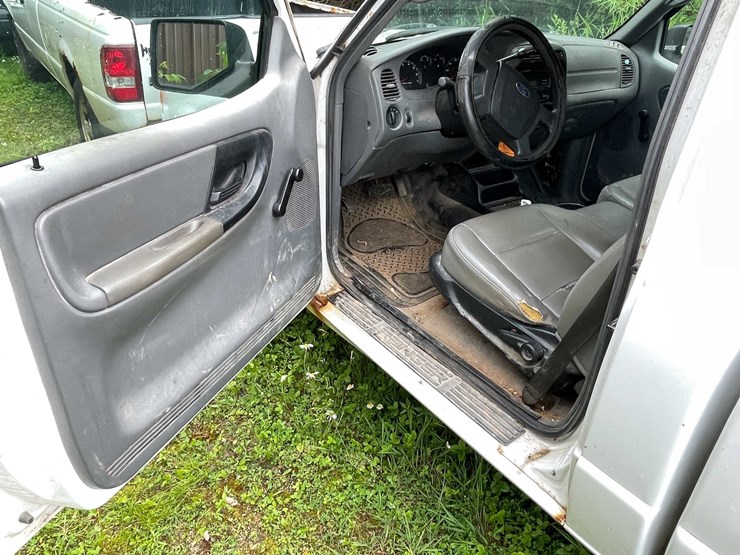 2010-ford-ranger-image-25