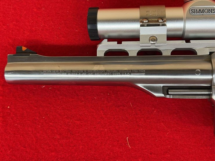 ruger-redhawk-.44-magnum-da-revolver-image-9