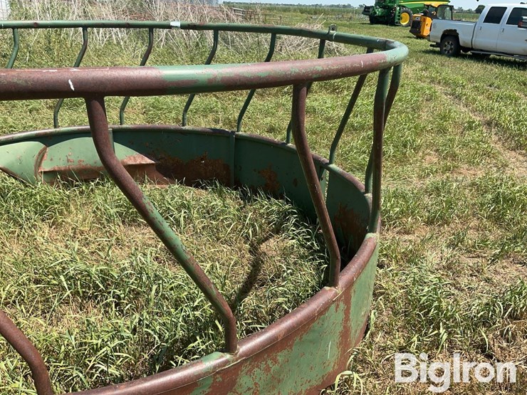 round-bale-feeder-image-18