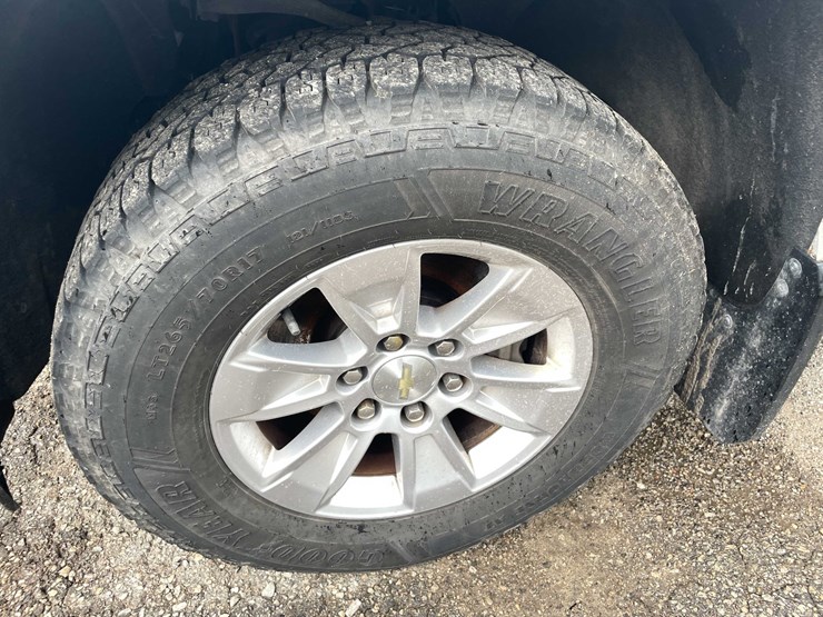 2020-chevrolet-1500-image-73