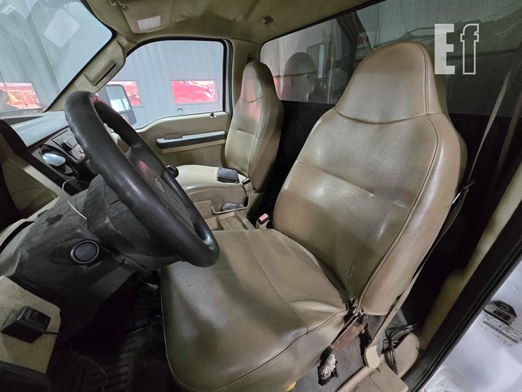 2008-ford-f550-image-9