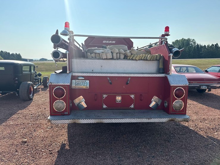 1970-ford-fire-truck-image-5